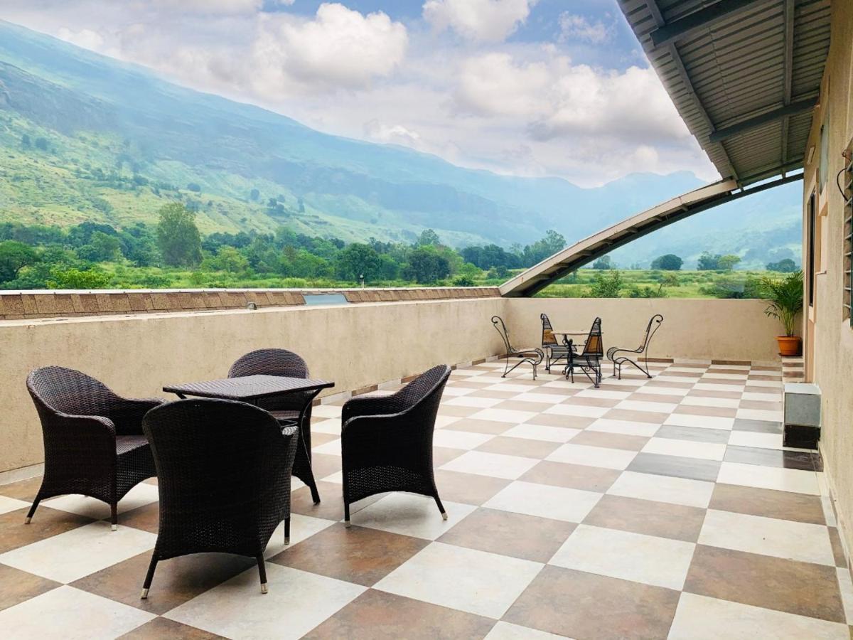 Costa Fortuna 3Bhk Villa Нашик Екстериор снимка